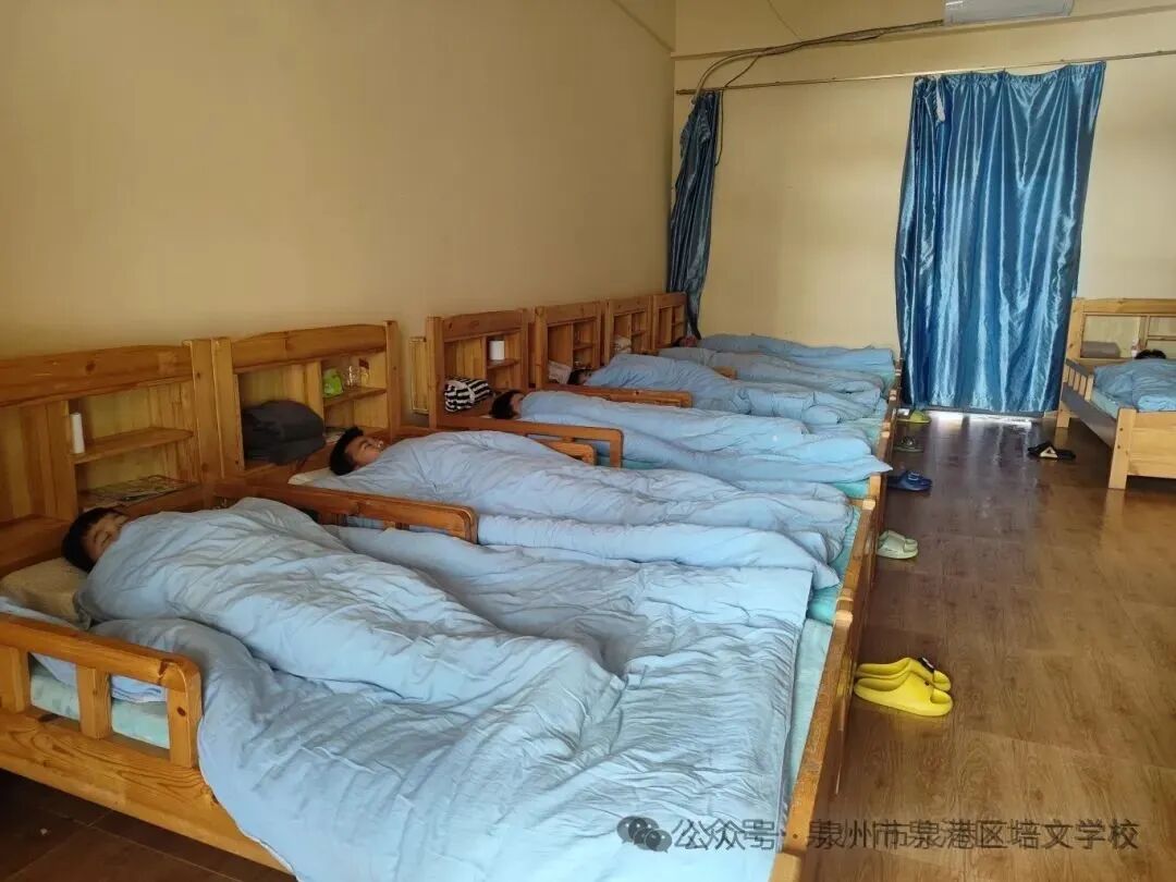 静校一小时.jpg